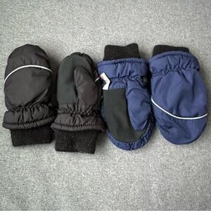 2 pairs of kids mittens 2yrs